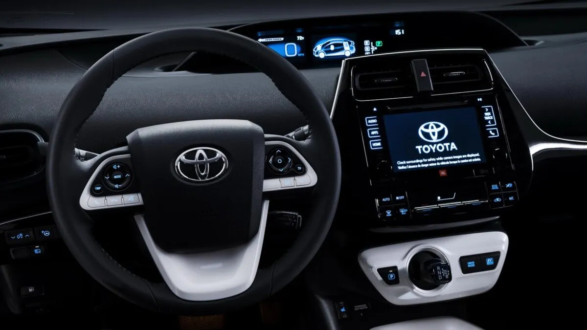 2016 Toyota Prius (36)