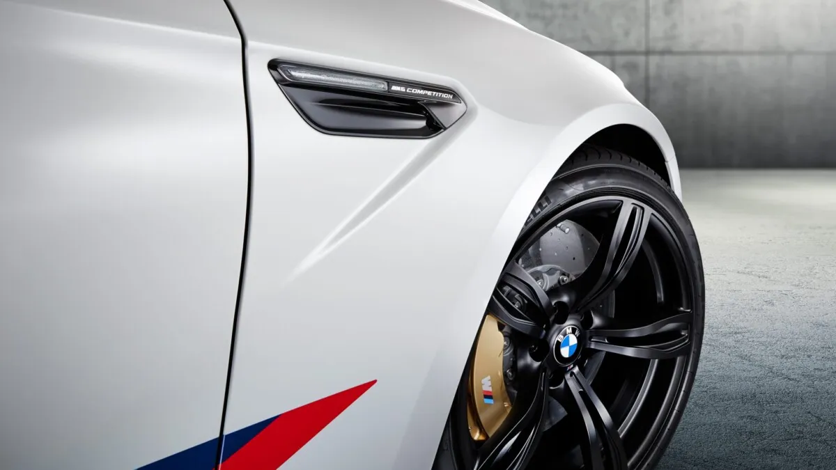 BMW_M6_Coupe_Competition_Edition-04