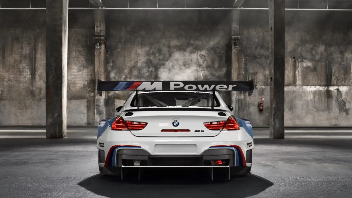 BMW_M6_GT3-17