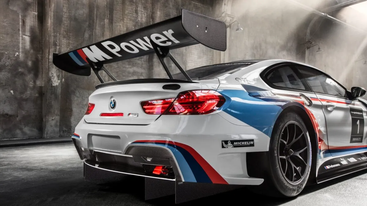 BMW_M6_GT3-18
