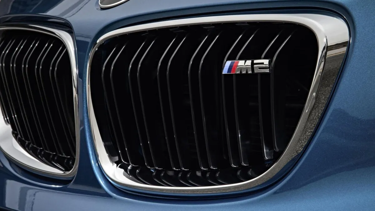 2016 BMW M2 (24)