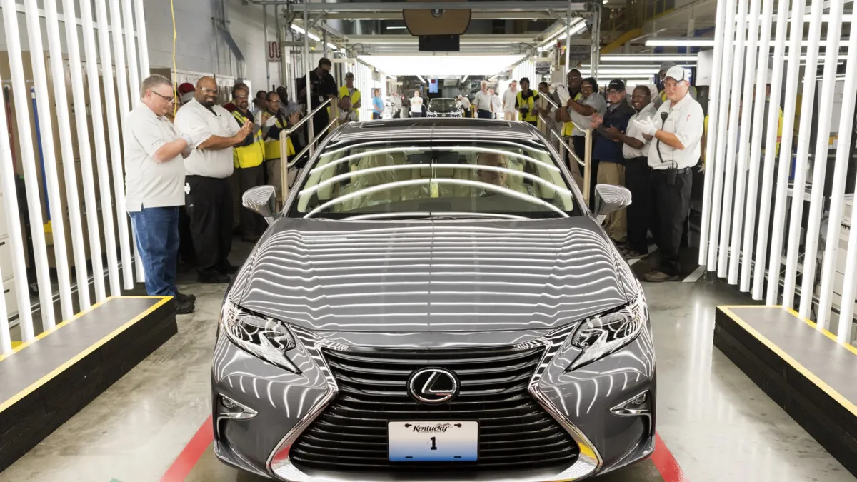 Lexus begins production in the US (4)