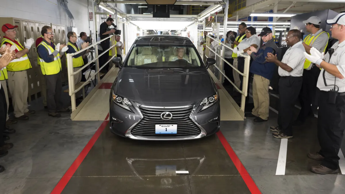 Lexus begins production in the US (5)