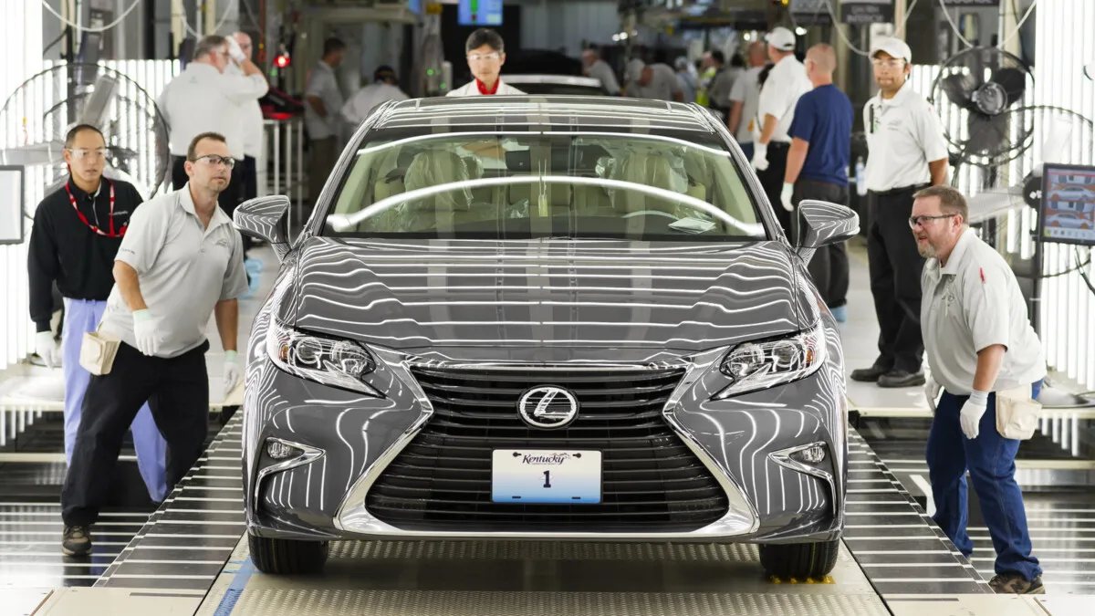 Lexus begins production in the US (7)