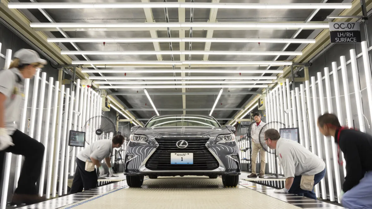 Lexus begins production in the US (8)