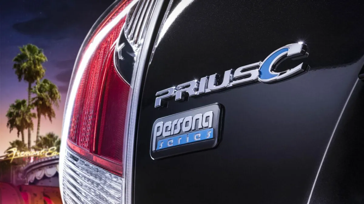 Special Edition Prius C (8)