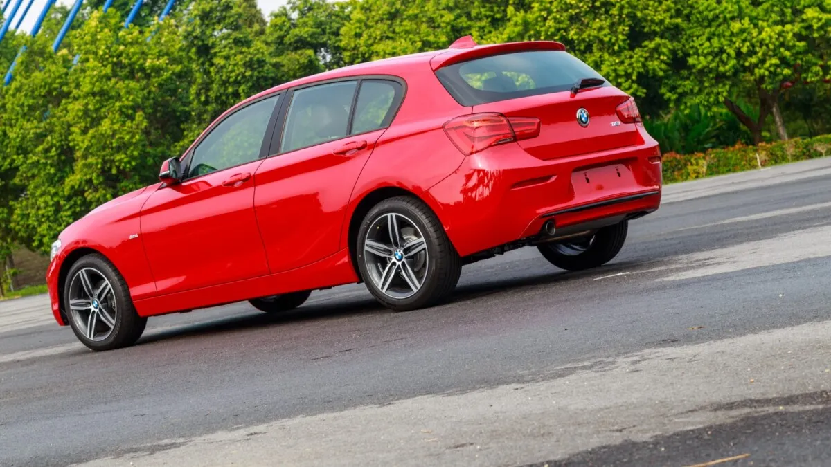 The new BMW 118i Sport (4)