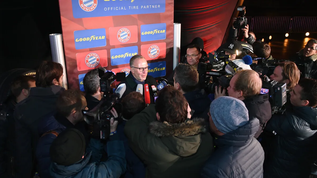 Muenchen 25.11.2015Der FC Bayern Muenchen praesentiert seinen neuen Platin Partner Goodyear.Vorstandsvorsitzender Karl Heinz Rummenigge beim InterviewFOTO: Goodyear