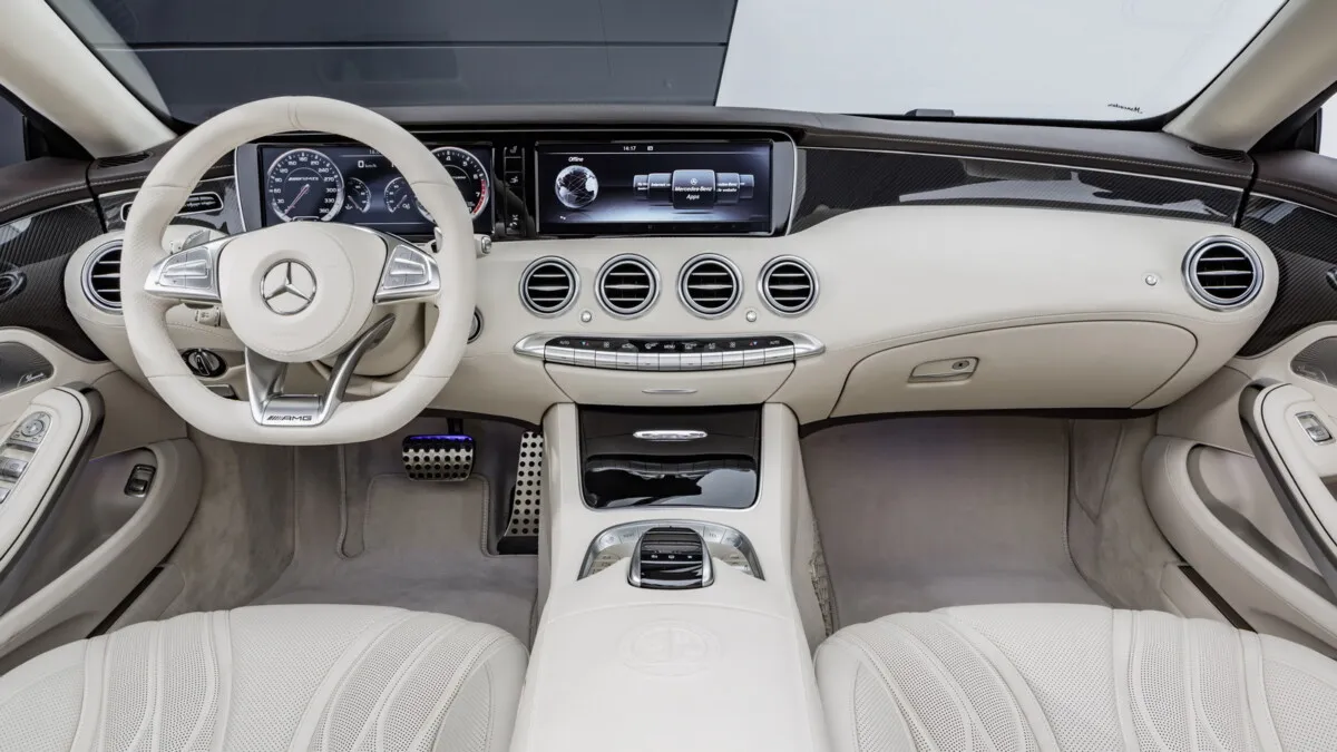 Mercedes-AMG S 65 Cabrio, Interieur: Leder Porzellaninterior: leather porcelaine