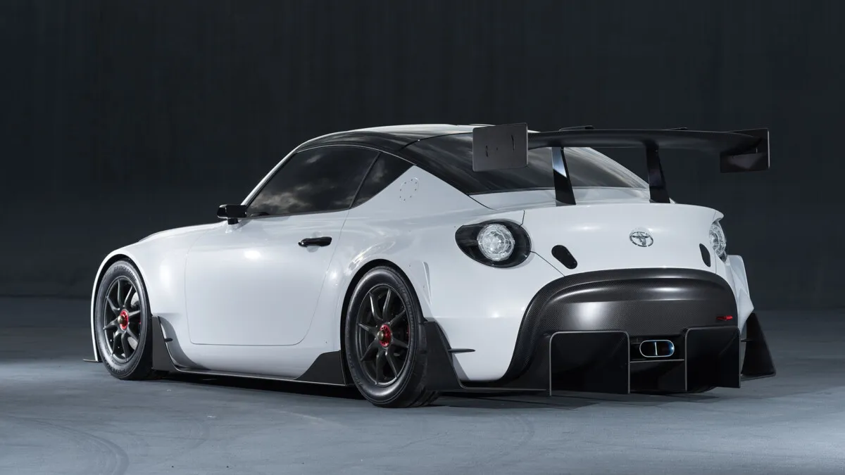 Toyota_S-FR_Racing_Concept (3)
