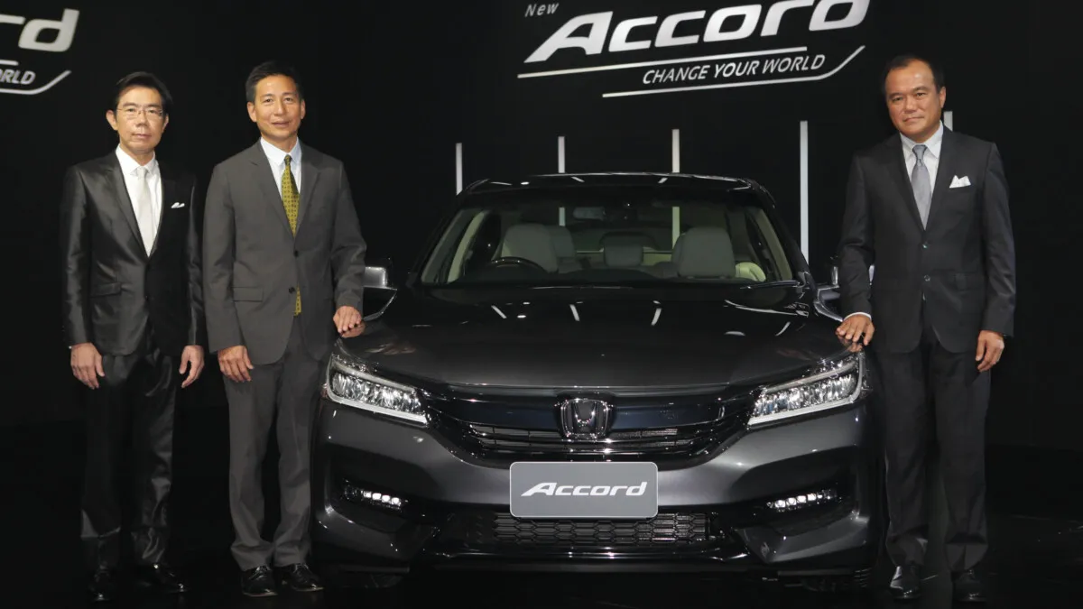 2016 Honda Accord  (2)