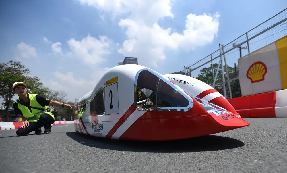The CD04-evo., #2, a diesel prototype vehicle from Clean diesel Team at the Hyogo Prefectural Tajima Technical Institute in Toyooka, Japan, on the track during the final day of the Shell Eco-marathon Asia in Manila, Philippines, Sunday, March 6, 2016. (Jinggo Montenejo  via AP Images)