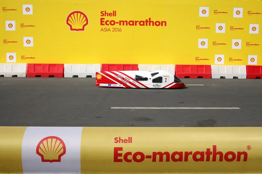 The CD04-evo., #2, a diesel prototype vehicle from Clean diesel Team at the Hyogo Prefectural Tajima Technical Institute in Toyooka, Japan, on the track during day three of the Shell Eco-marathon Asia, in Manila, Philippines, Saturday, March 5, 2016. (Nacho Hernandez for Shell via AP Images)
