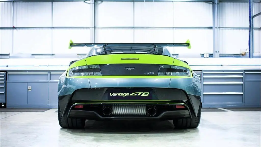Aston Martin Vantage GT8. April 2016Photo: Drew Gibson
