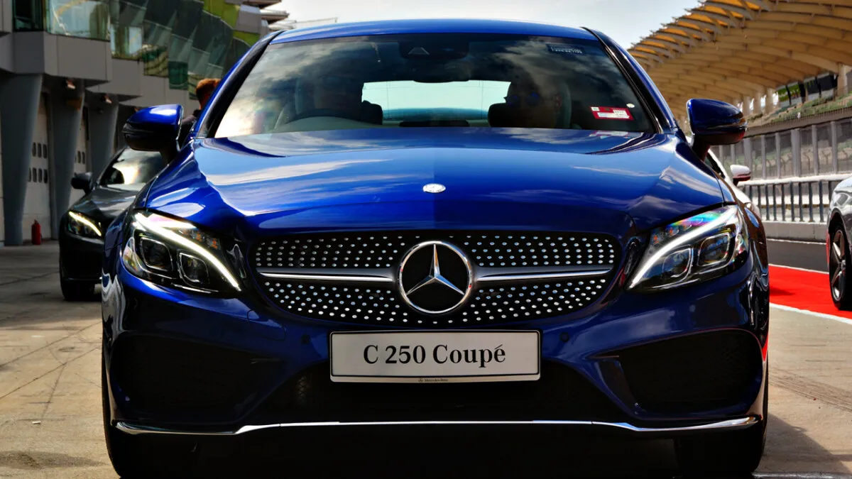 Mercedes-Benz-C-Class-Coupe (19)