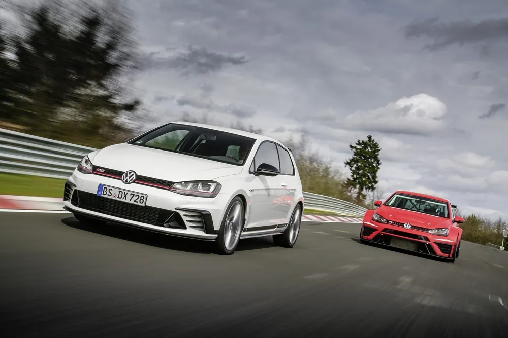 golf_gti_clubsport_s_and_golf_gti_tcr_6077