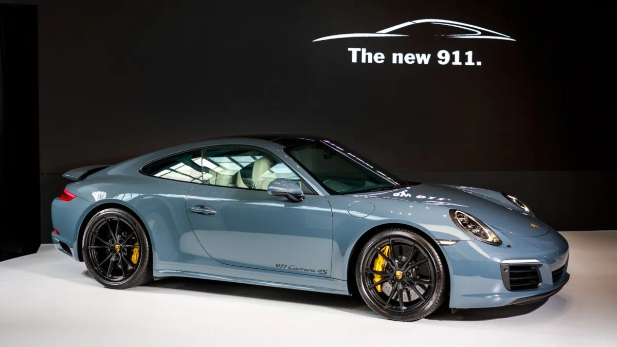 Porsche_911_Carrera_4S (25)