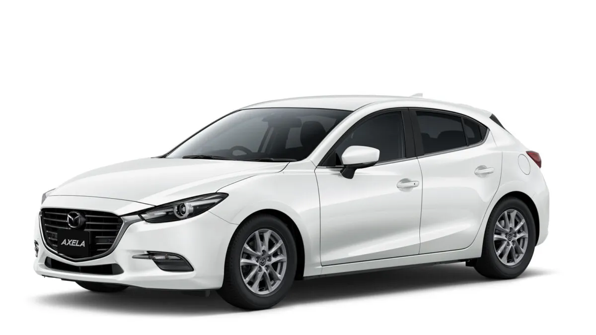 2017_Mazda_3_Facelift (43)