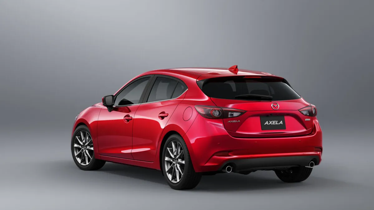 2017_Mazda_3_Facelift (70)