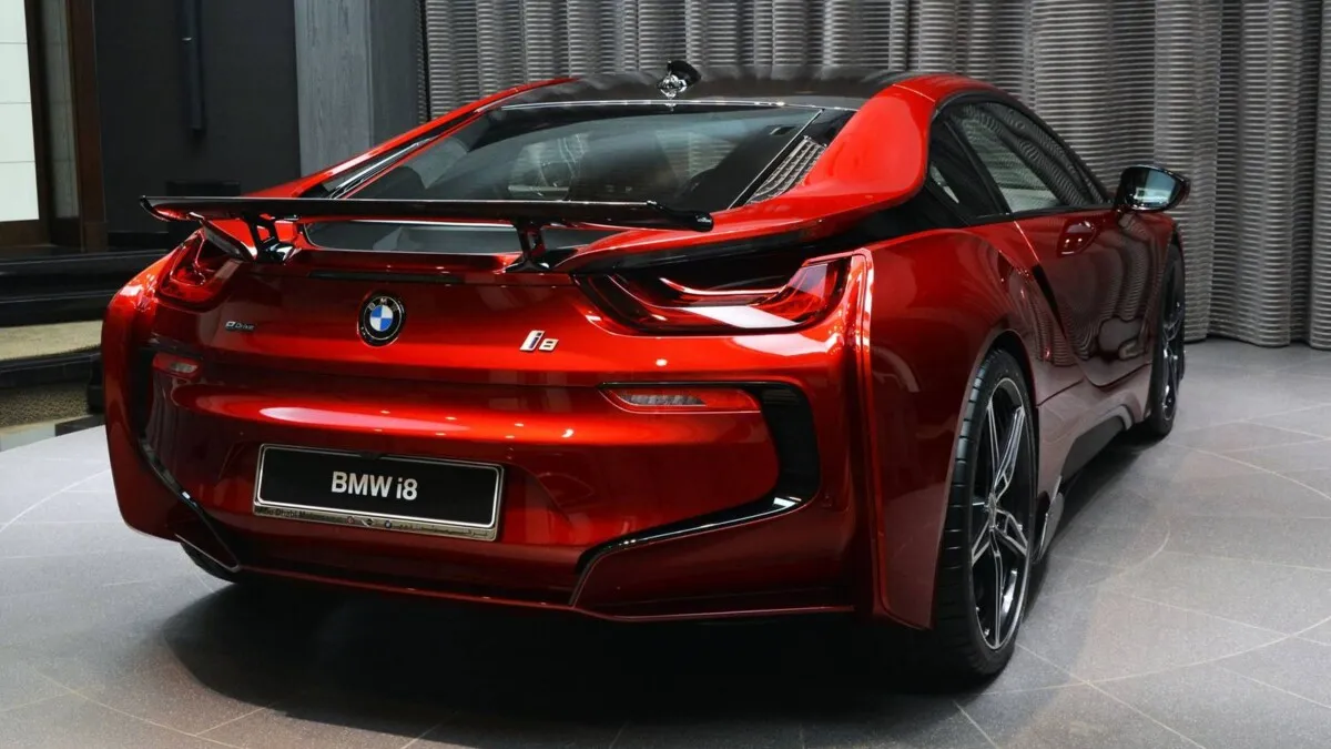 BMW i8 Lava Red (16)