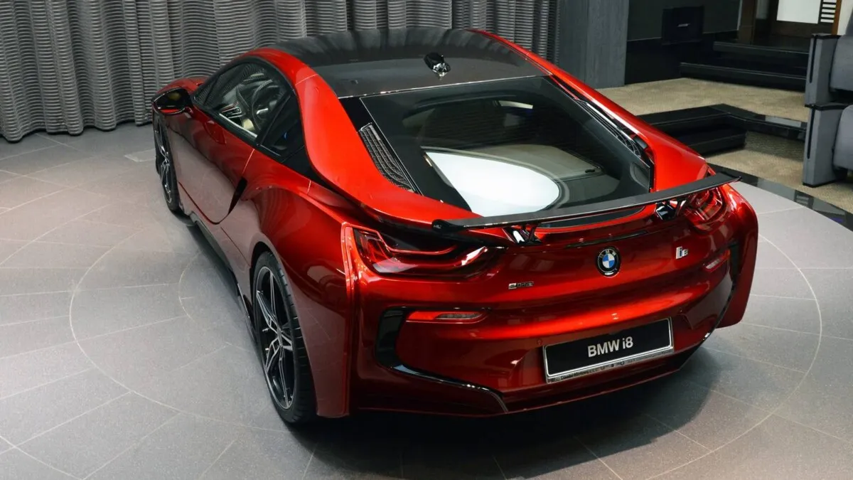 BMW i8 Lava Red (3)