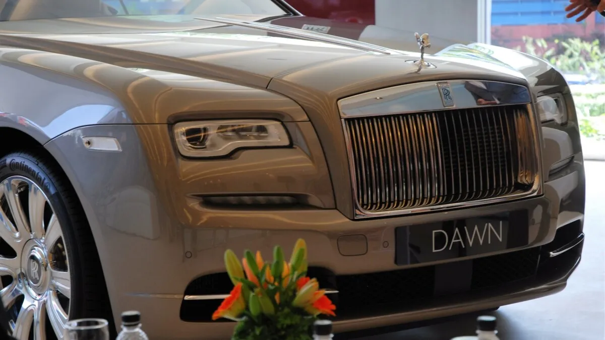 Rolls-Royce Dawn (4)