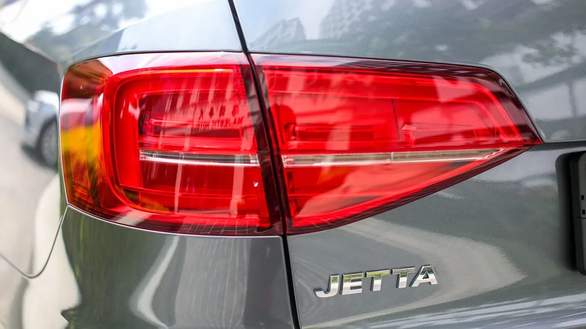 2016 Volkswagen Jetta  (98)