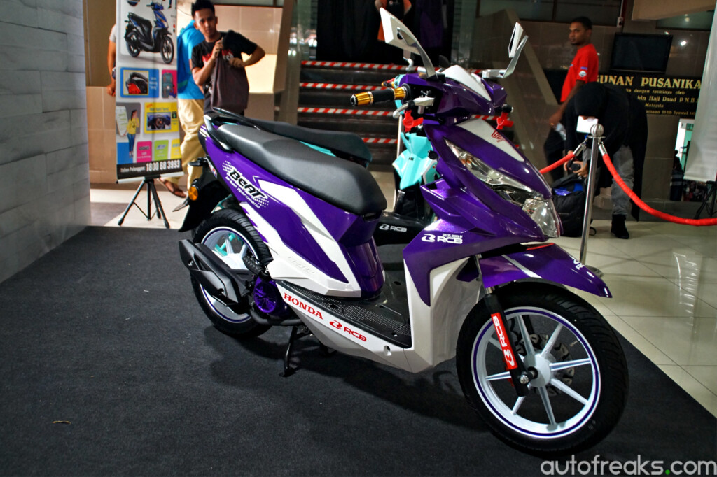 Boon Siew Honda Debuts New Honda Beat Scooter Priced At Rm5 565