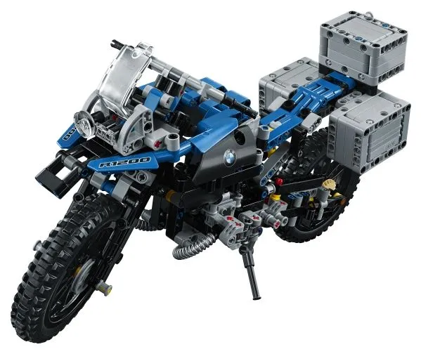 LEGO Technic BMW R 1200 GS Adventure (5)