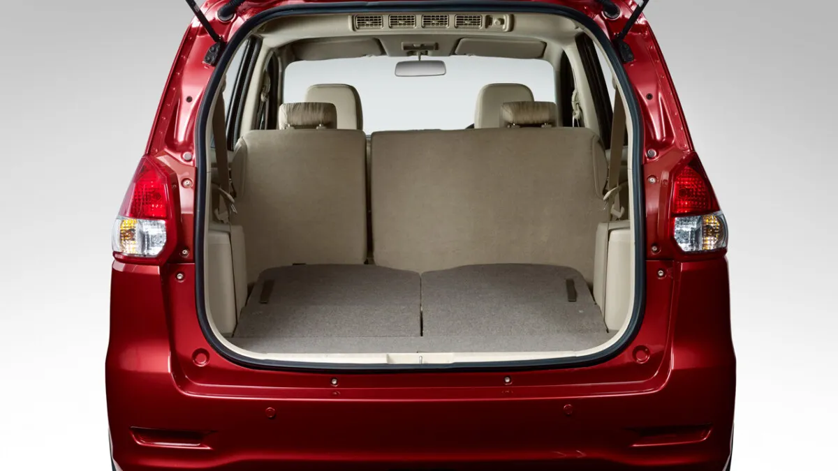 Smart seating & load space