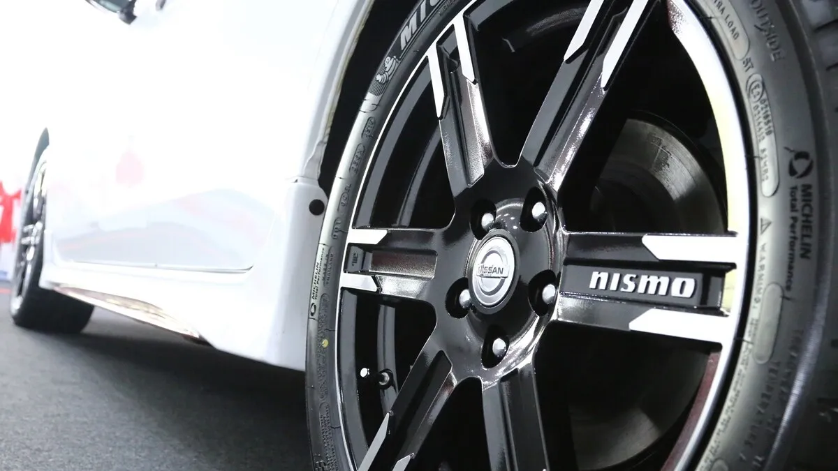 13 Nissan Teana NISMO Performance Package_NISMO Wheel and MICHELIN Tyre