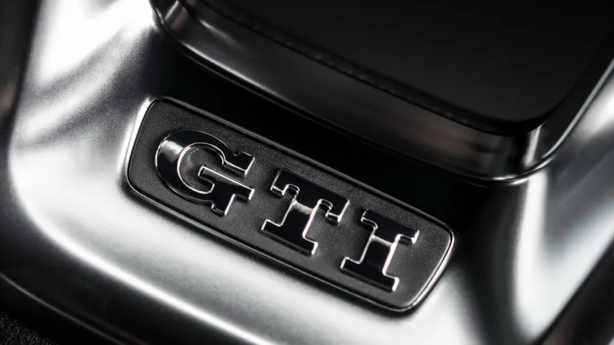 Volkswagen Golf GTI Edition 40 (23)