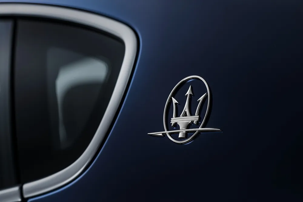 08_Maserati Quattroporte GranLusso