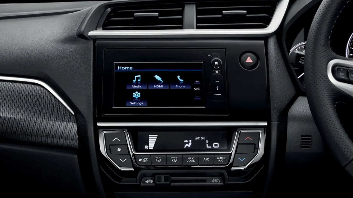 6.1” Display Audio and Auto Air Conditioning
