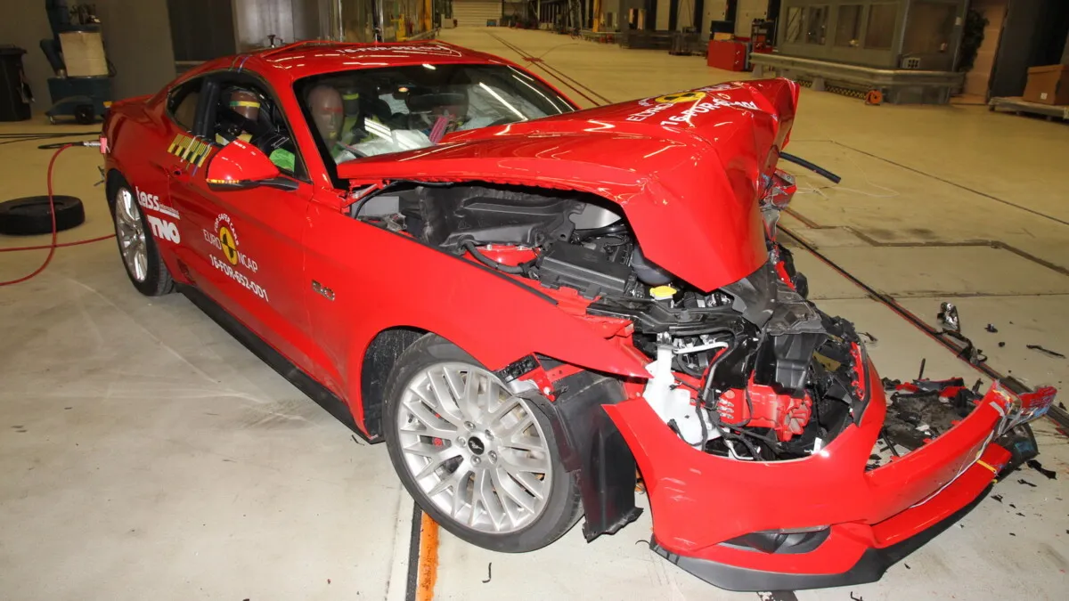 Ford Mustang Euro NCAP crash test (5)