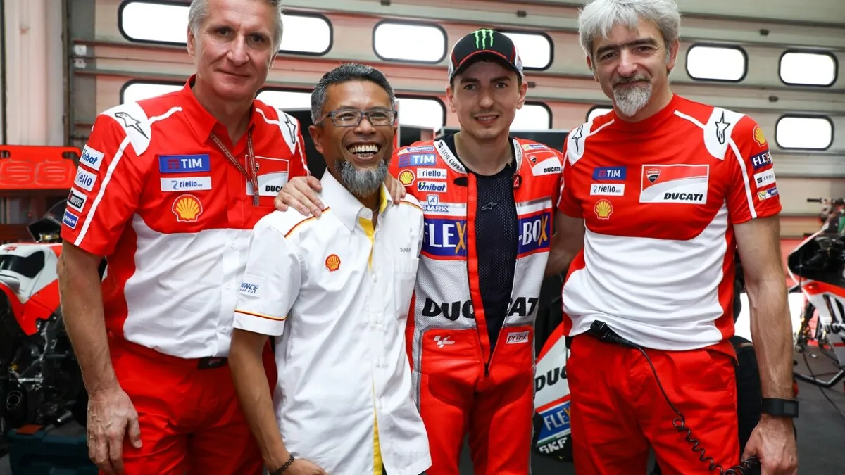 (L-R) Ducati's Paolo Ciabatti, Shell Msia MD Shairan Huzani Husain, Jorg...