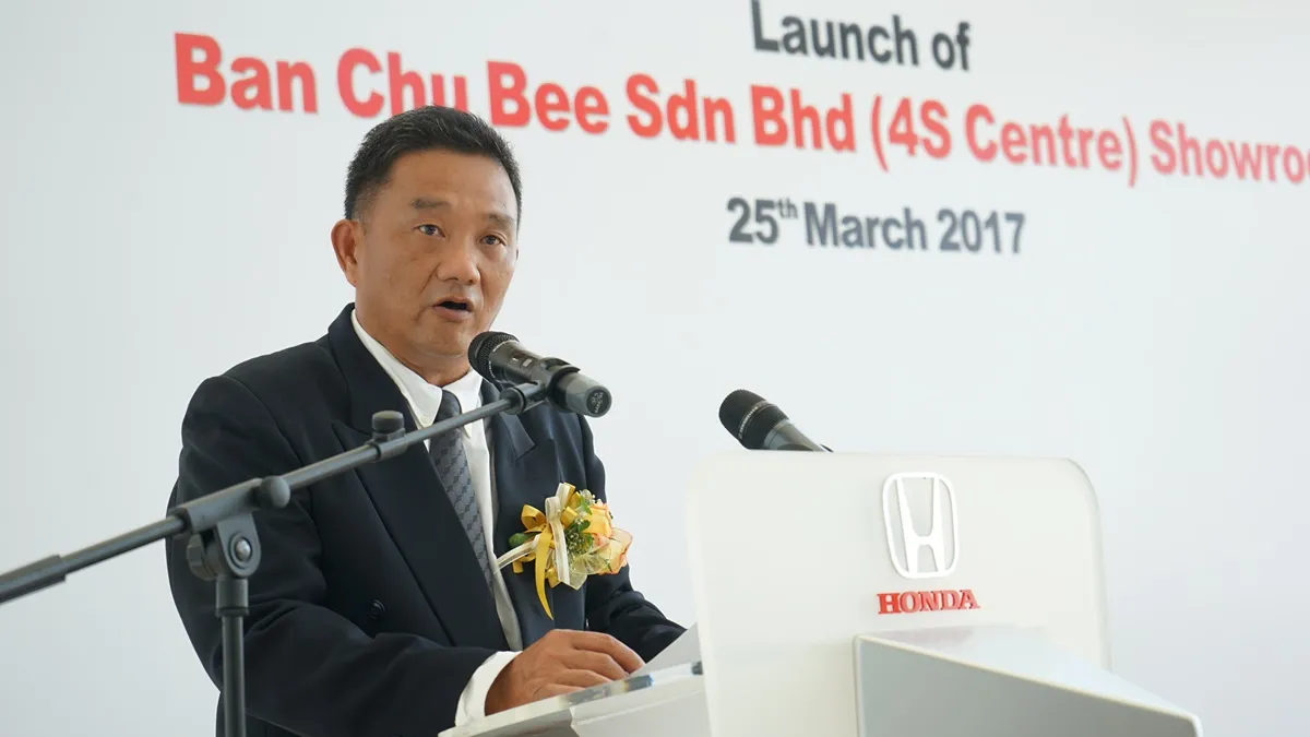 12 Ban Chu Bee Managing Director Mr Lee Eng Kee delivering a speech during the opening ceremony