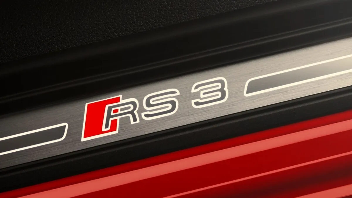 Audi_RS3-Sedan-14