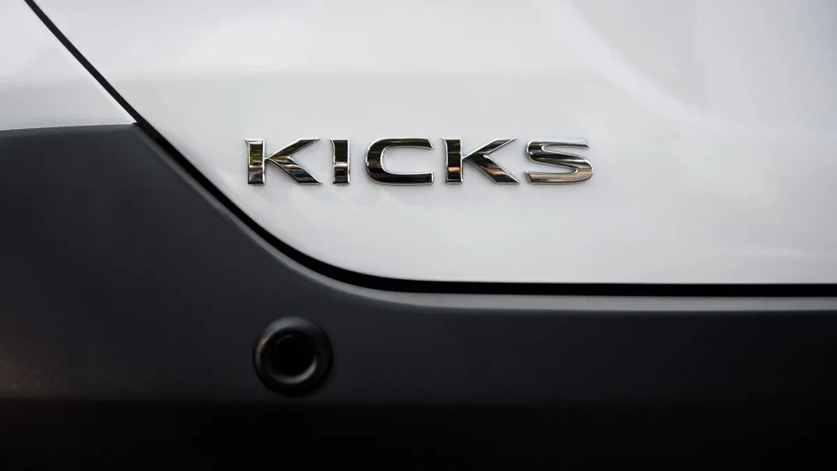 Nissan Kicks_2017_ (65)-1200x800