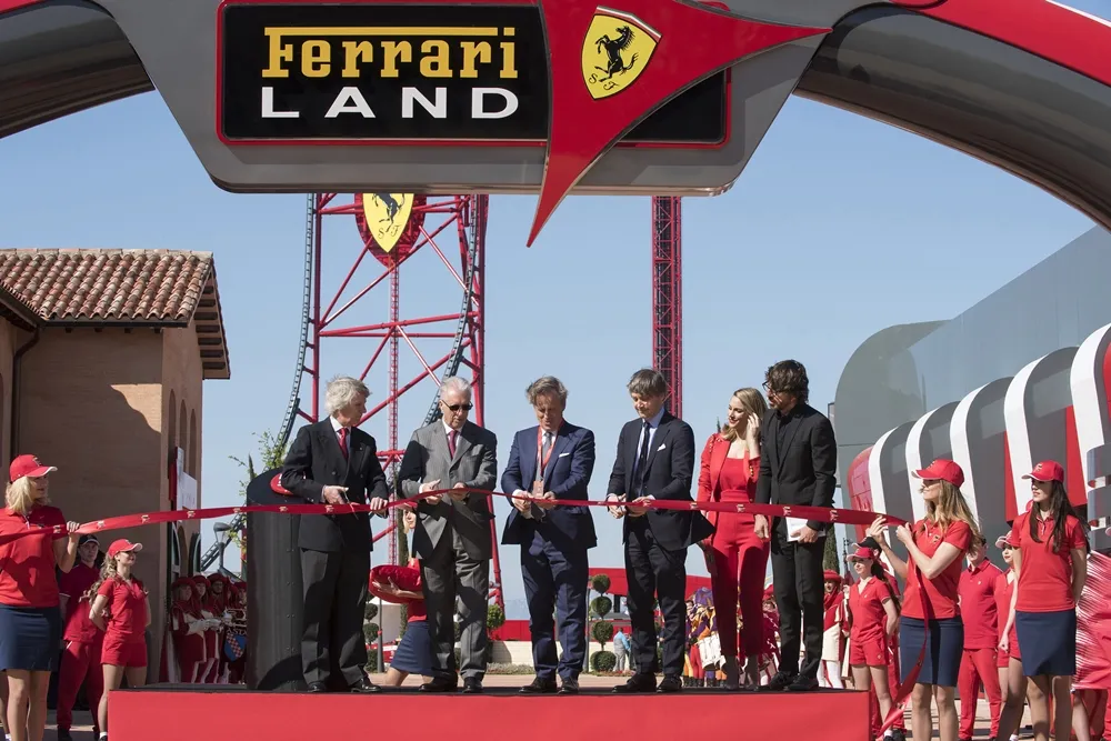 04 Ferrari Land