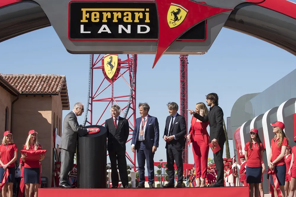 05 Ferrari Land