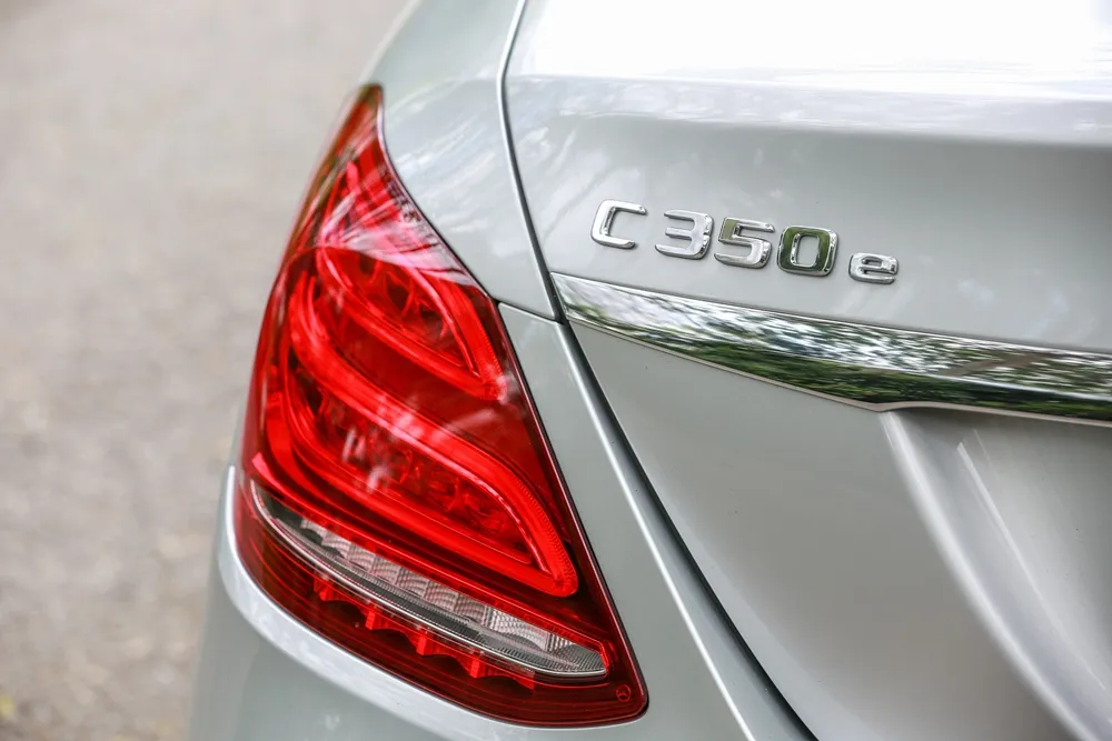 Mercedes-Benz C350 e (56)
