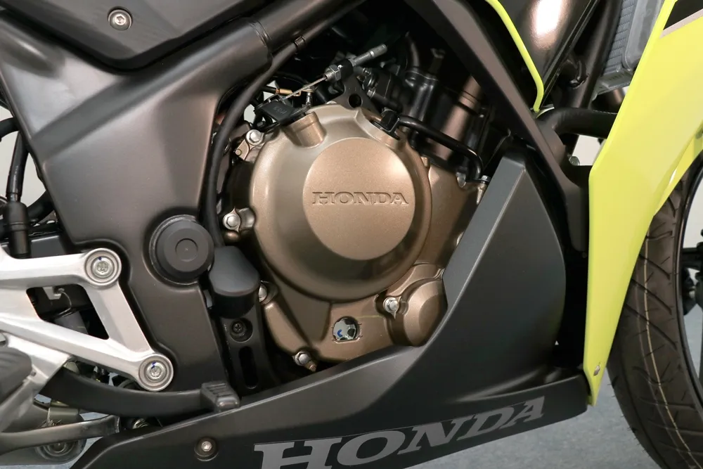 2017 Honda CBR250R (2)