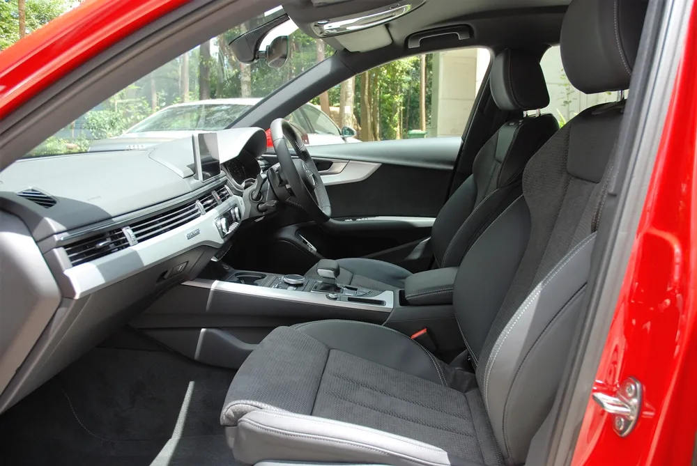 2017 Audi A4 (12)