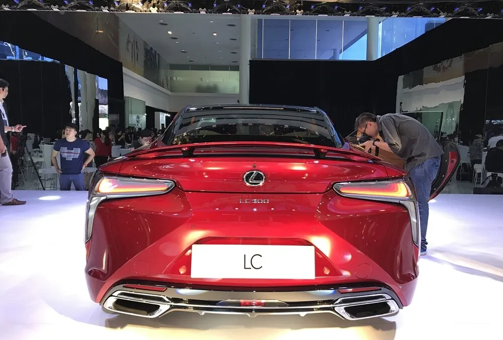 Lexus LC500 (3)