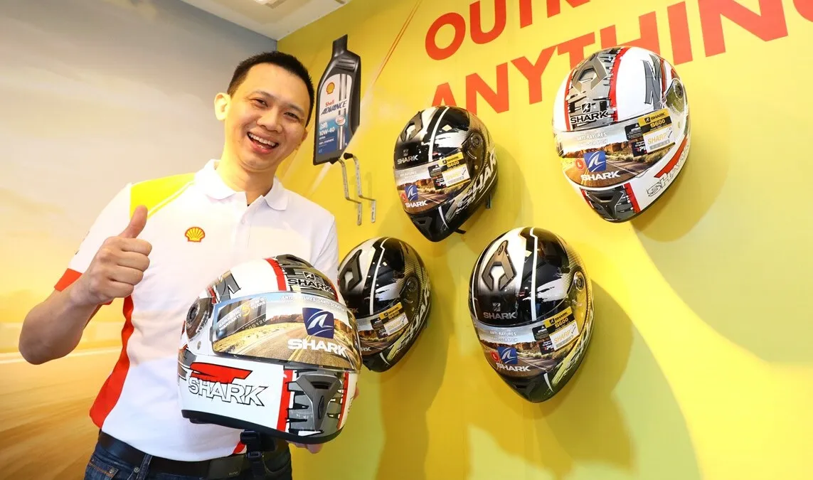 Shell Lubricants Mktg Mgr Alex Lim with one of the five limited edition ...