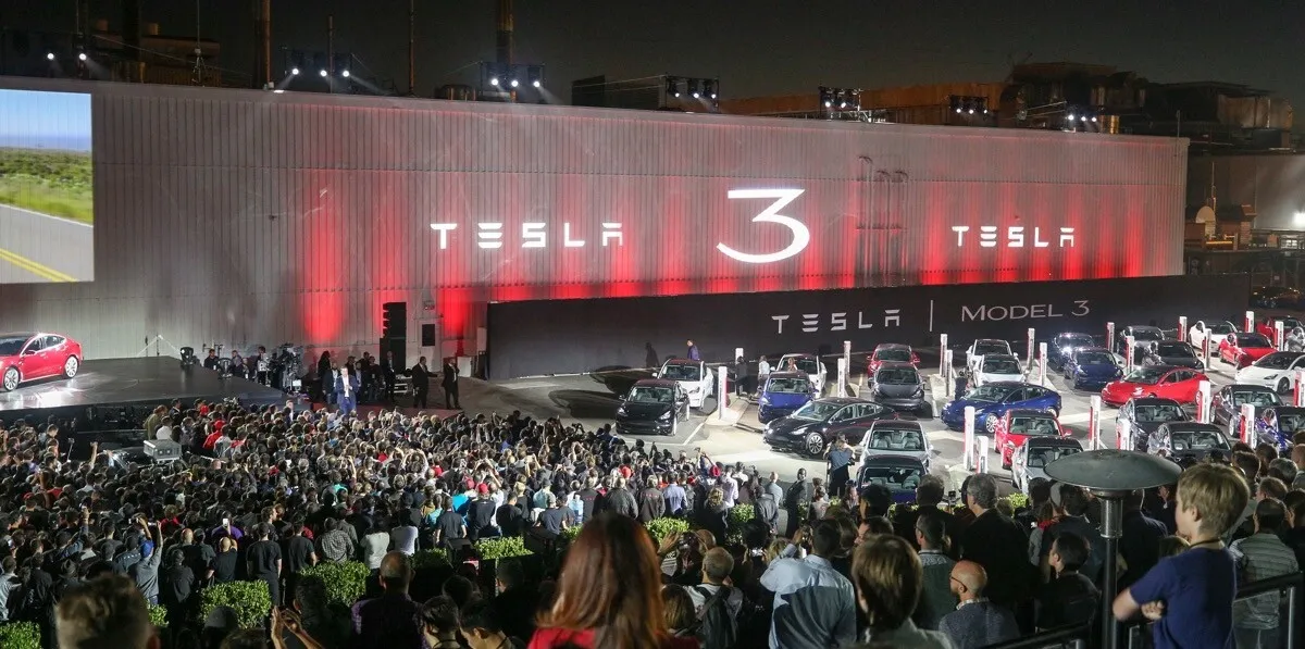 Tesla_Model_3_Delivery_Event-2