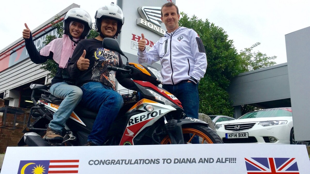 Alfi and Diana with HME MC PR Manager Iain Baker