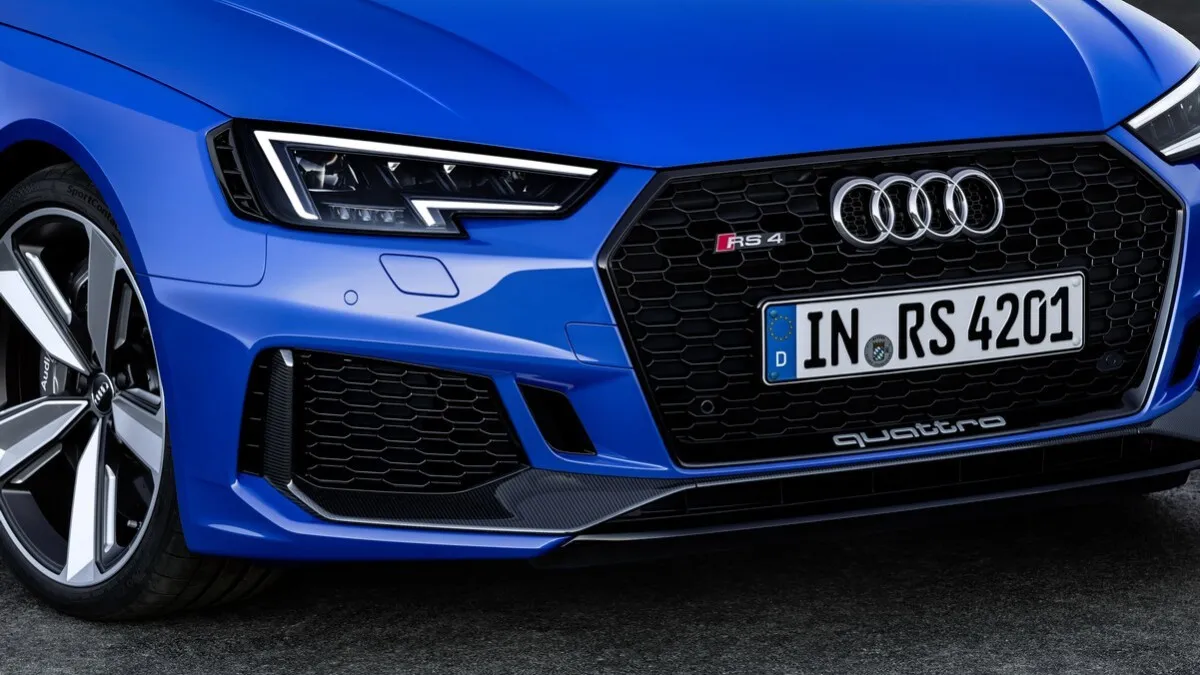 Audi_RS4_Avant-18