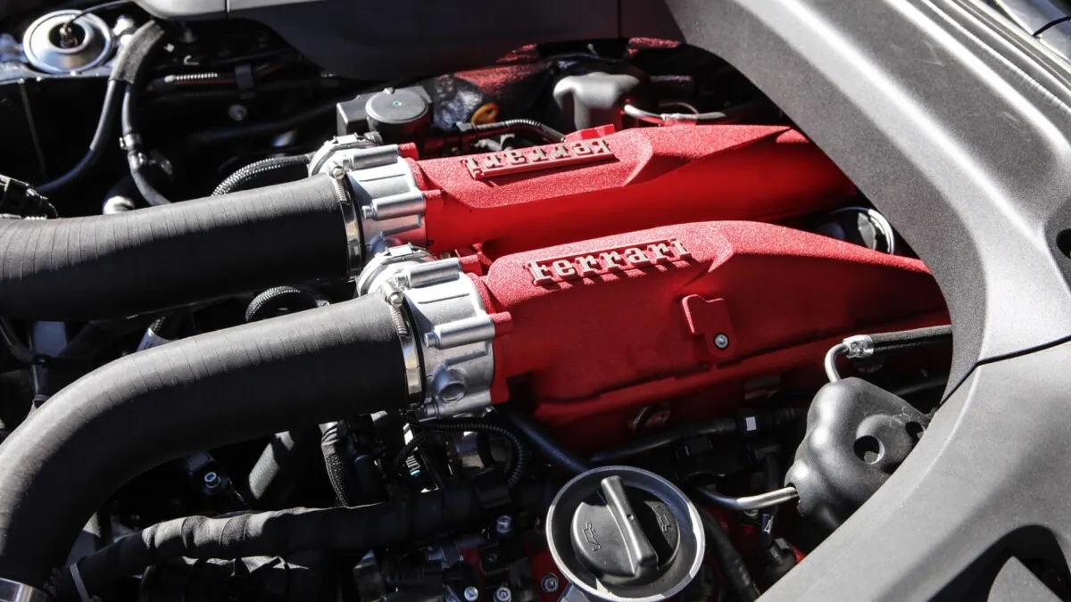 15 Ferrari GTC4Lusso T
